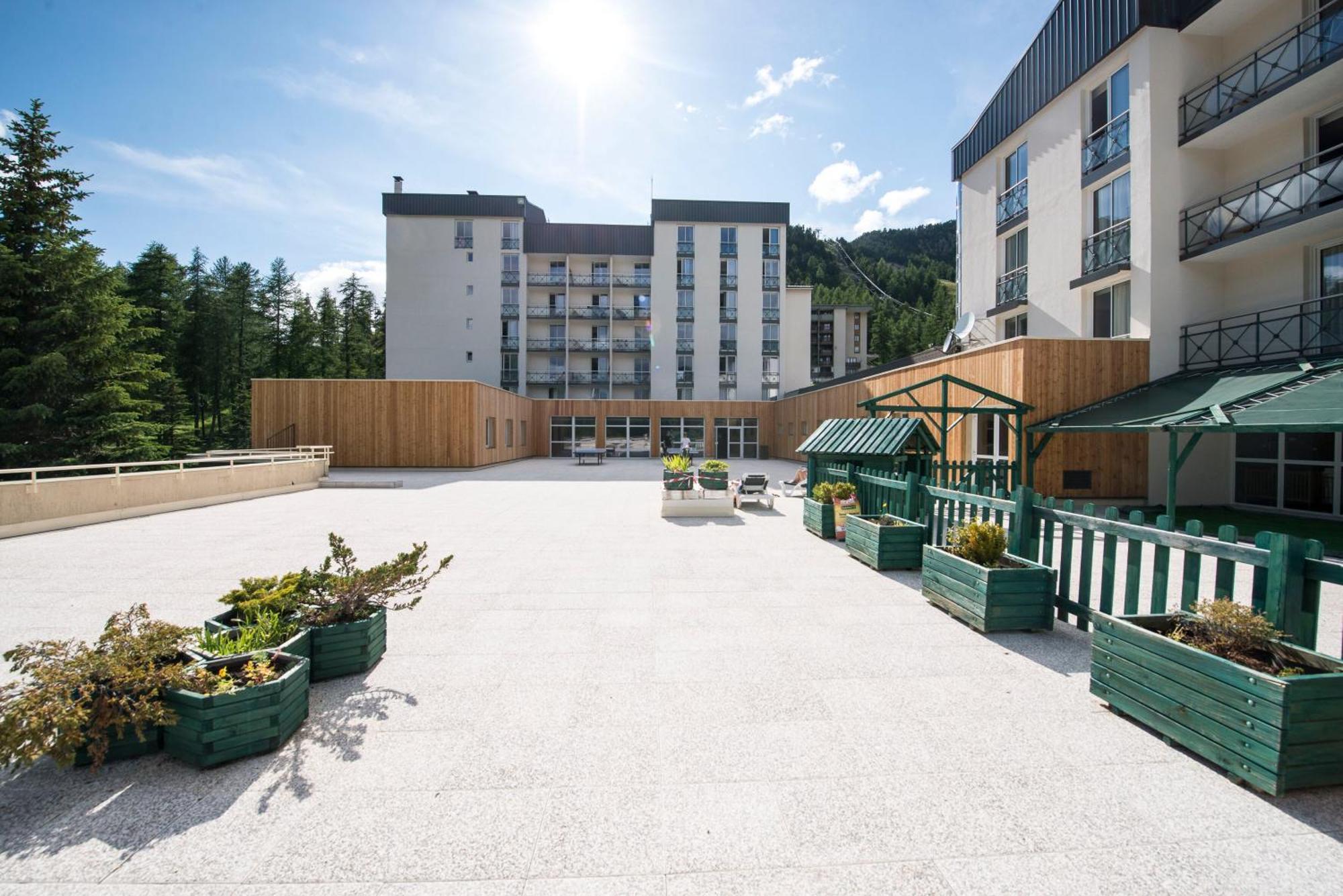 Villages Clubs Du Soleil - モンジェネヴル エクステリア 写真